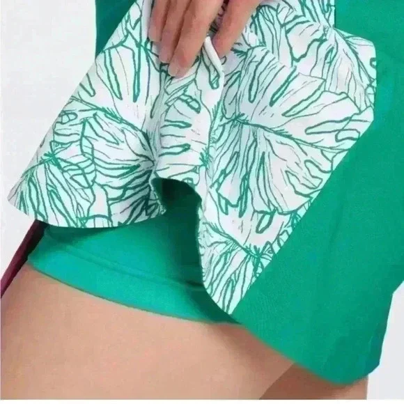 Lady Hagen Women's Tropical Palm Wrap 17'' Golf Skort size medium NWOT - Picture 3 of 9